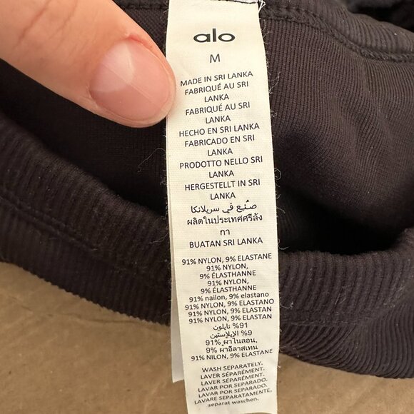 ALO YOGA Seamless Ribbed Favorite Bra Tank Medium - Picture 5 of 5